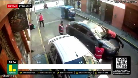 Conductor arrastra a inspector de tránsito tras intentar fugar en pleno operativo