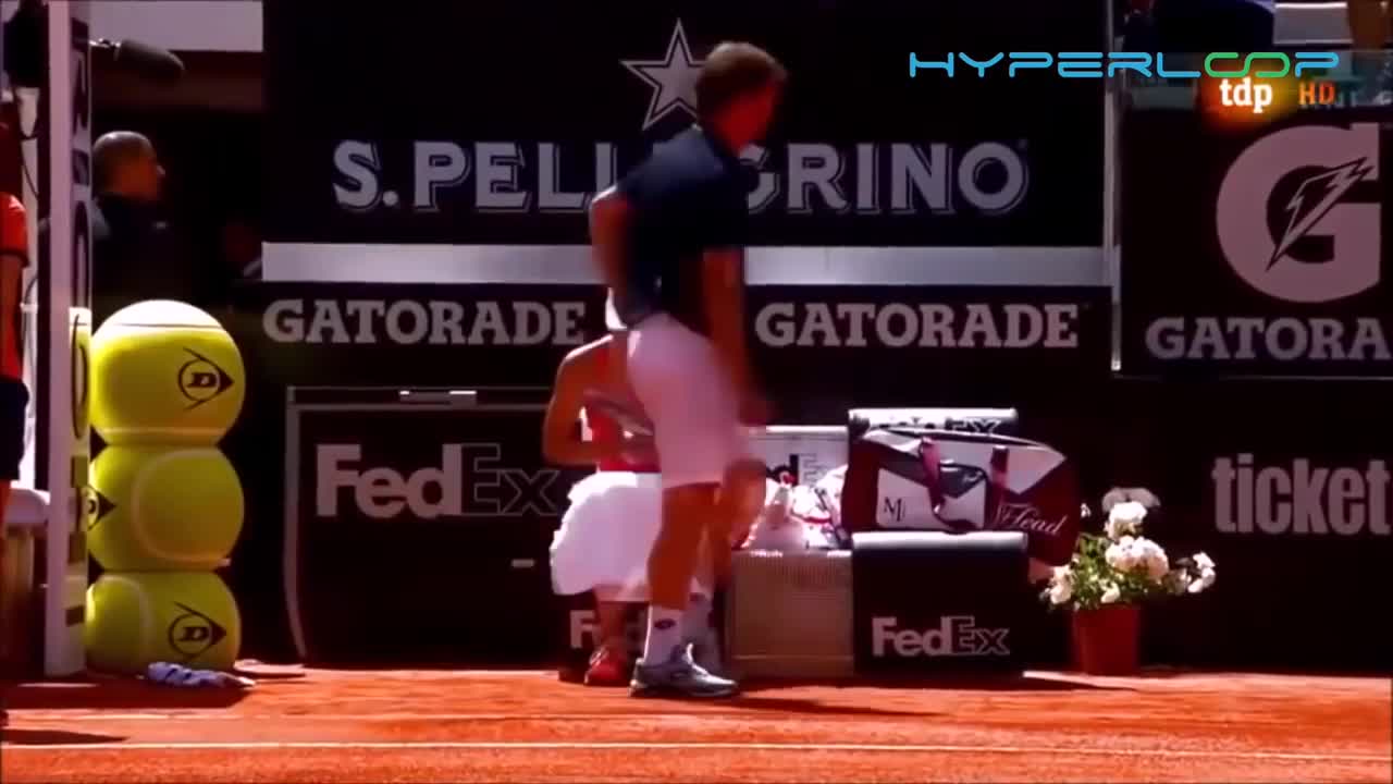 FUNNY MOMENTS WITH BALL BOYS AND GIRLS IN SPORTS