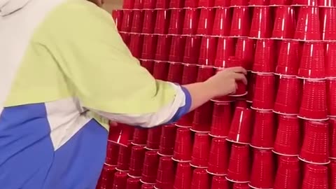 Mr. Beast - This is the worlds big cup tower