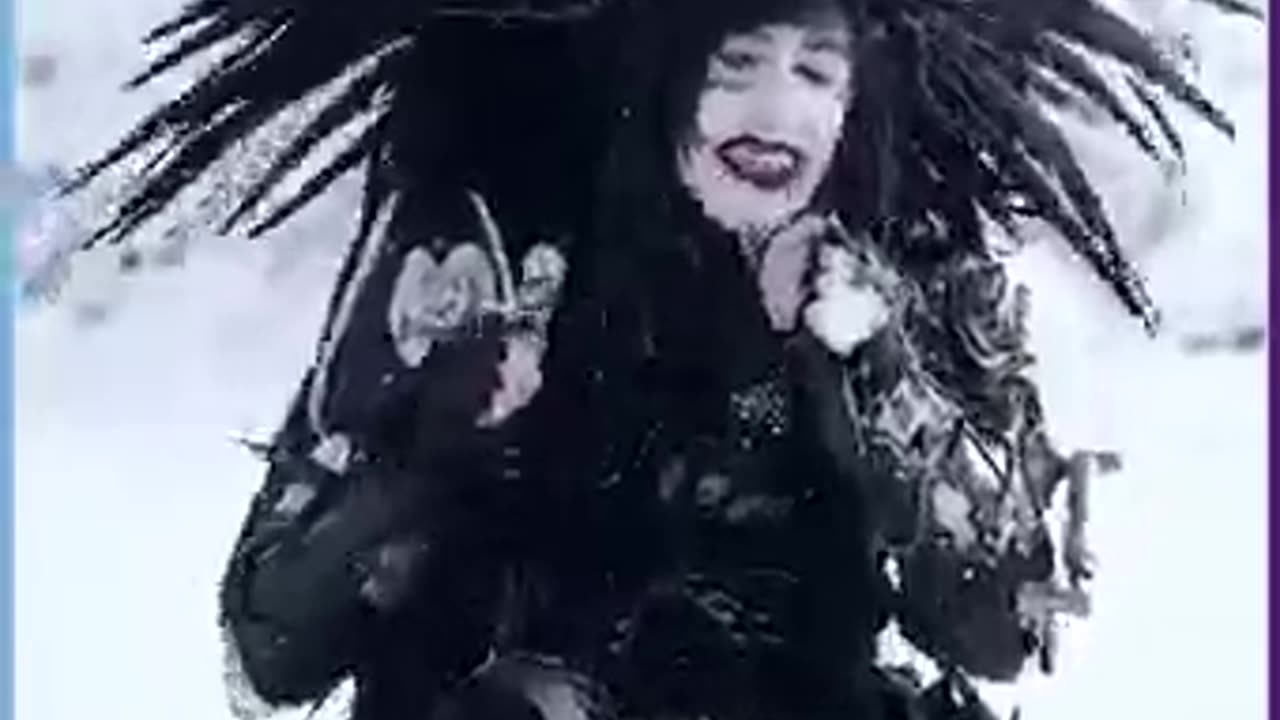 The singer bringing back emo music