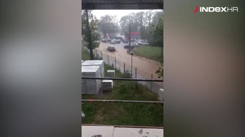 Snažna kiša u Zagrebu (1.dio)