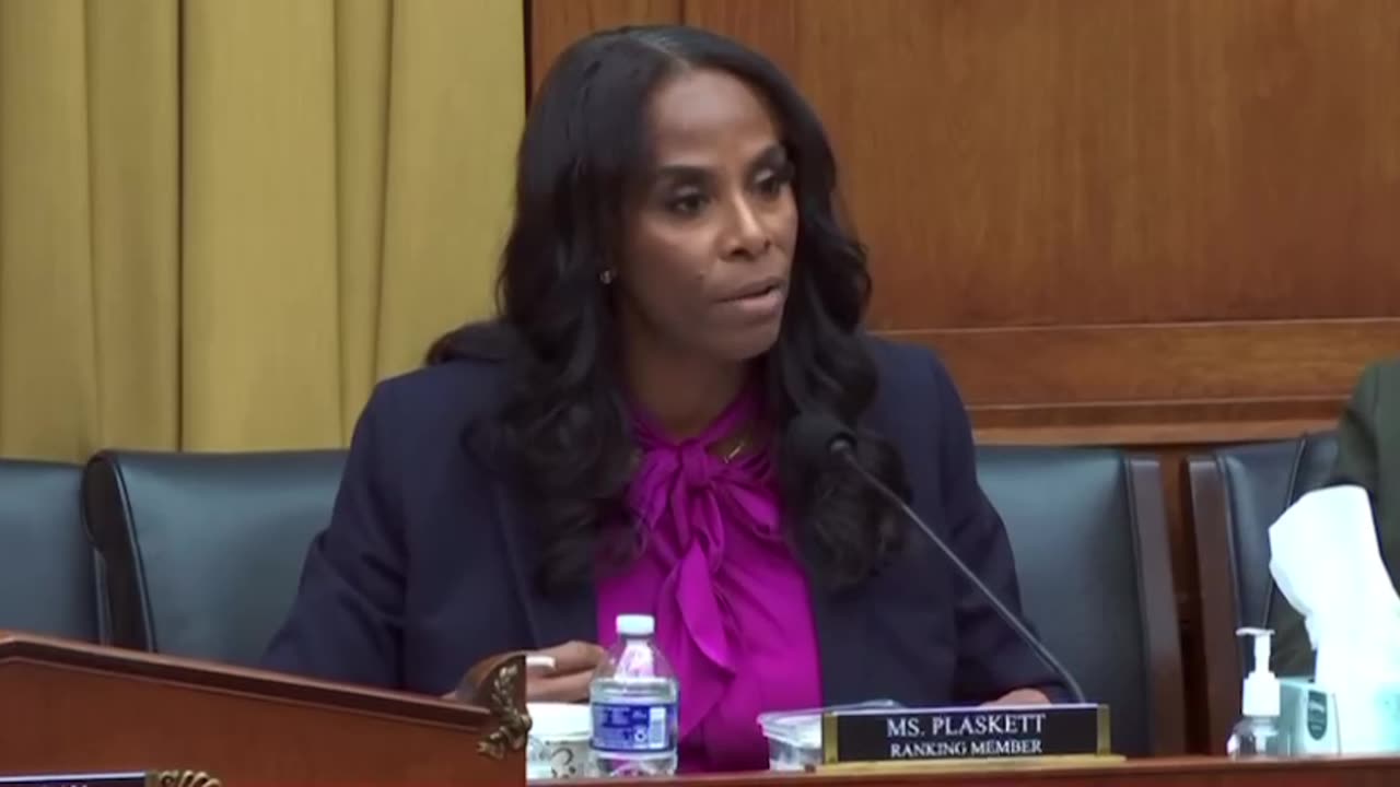 Ding-Dong Democrat Stacey Plaskett Says Hungary is a "Dictatorship" - Like North Korea and Iran