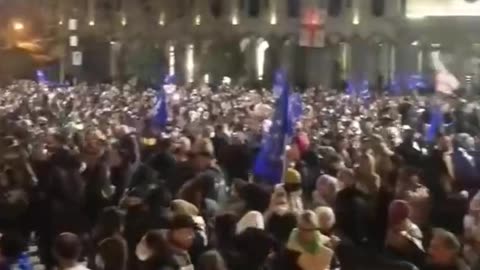 🇬🇪✊ Protesters gather again in Tbilisi!