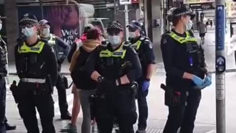 Australian Police Confiscating Phones From Citizens During Lockdown