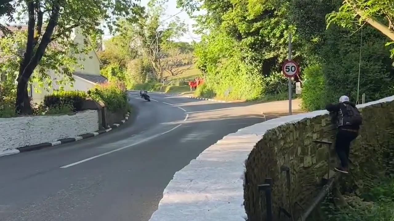 Supersport motorcycle flyby 🔥