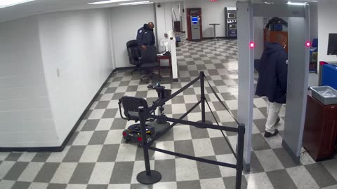 6135RHOBG3G3L8ScreeningArea8_2021-01-06_05h20min01s233ms.mp4