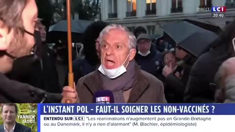 «Journalistes de merde ! On devrait vous péter la gueule…»