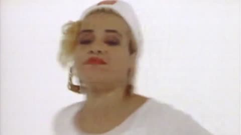 Salt N Pepa Ft EU - Shake Your Thang (VIDEO)