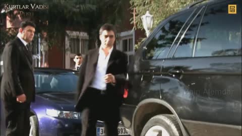 Murat Hakan after Alamdar hits tortured Abdel Hay