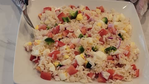 Making rice with eggs, tomatoes, & peppers-እሩዝ በእንቁላል በቲማቲምና በቃሪያ አሰራር