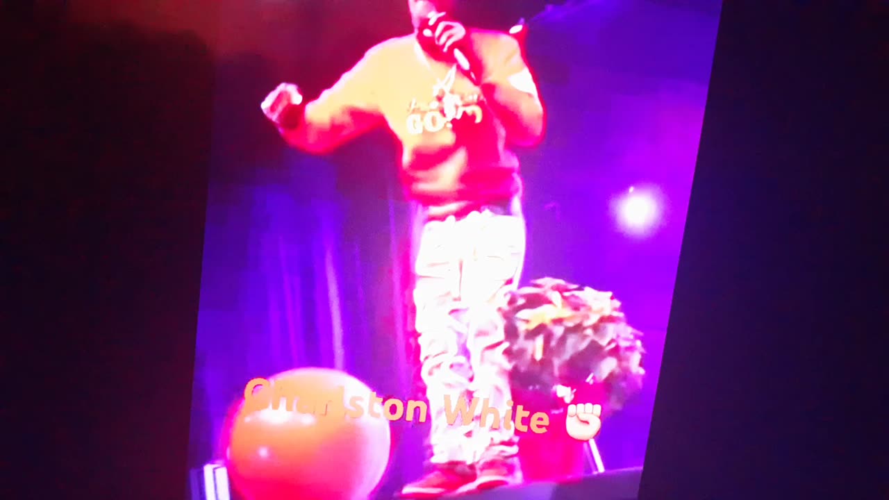 Charleston White knocked out unconscious on stage (Full Video) #charlestonwhite