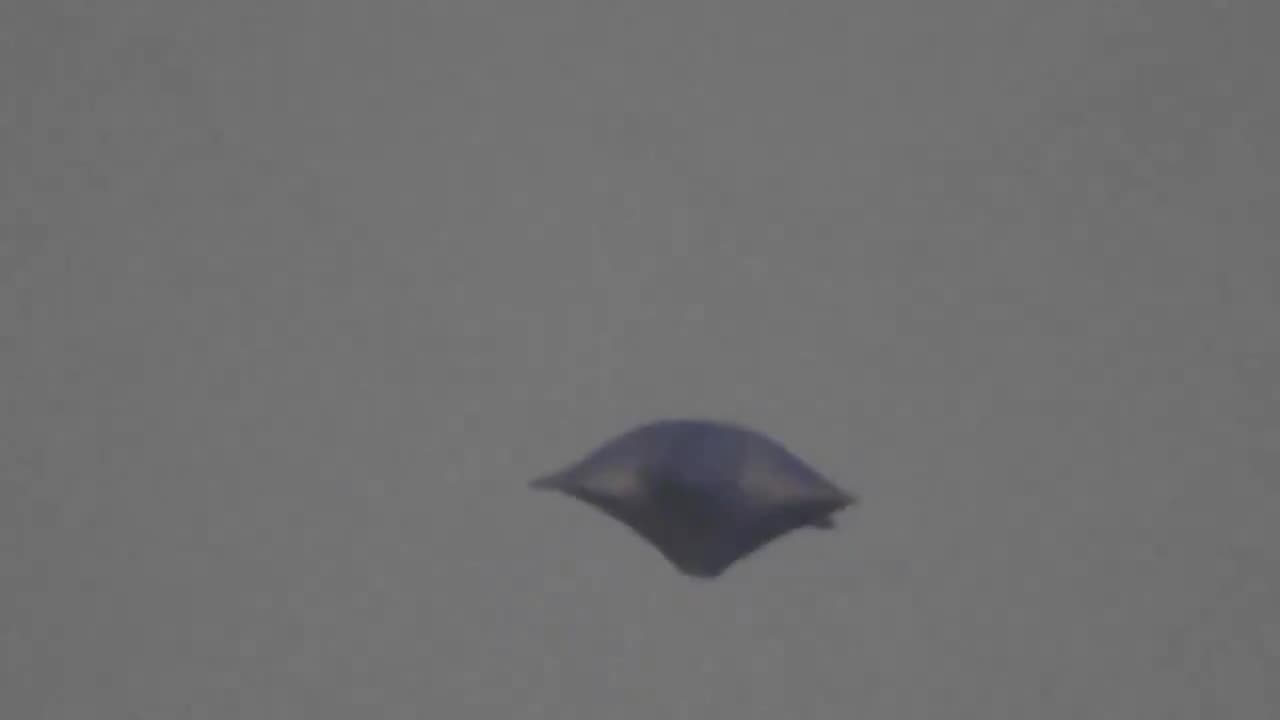 A UFO flew in the sky over Brazil P2