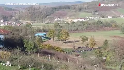 Na Graničnom prijelazu Maljevac migranti pokušali probiti kordon policije