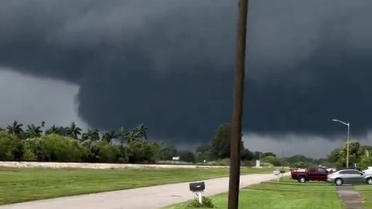 Another Tornado Spotted Near Clewison, Florida, Less than an Hour from Palm Beach 6:24pmET