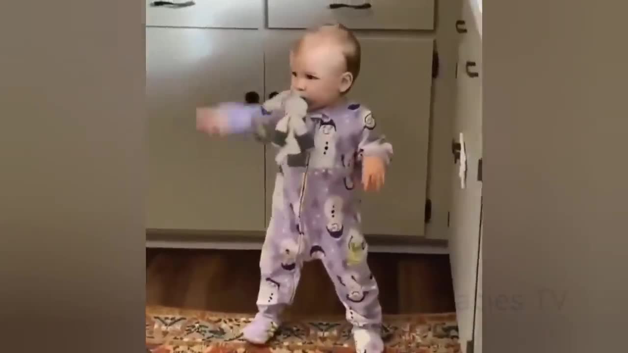 Funny Babies Dancing to their Favorite Songs (TRY NOT LO LAUGH) 😂