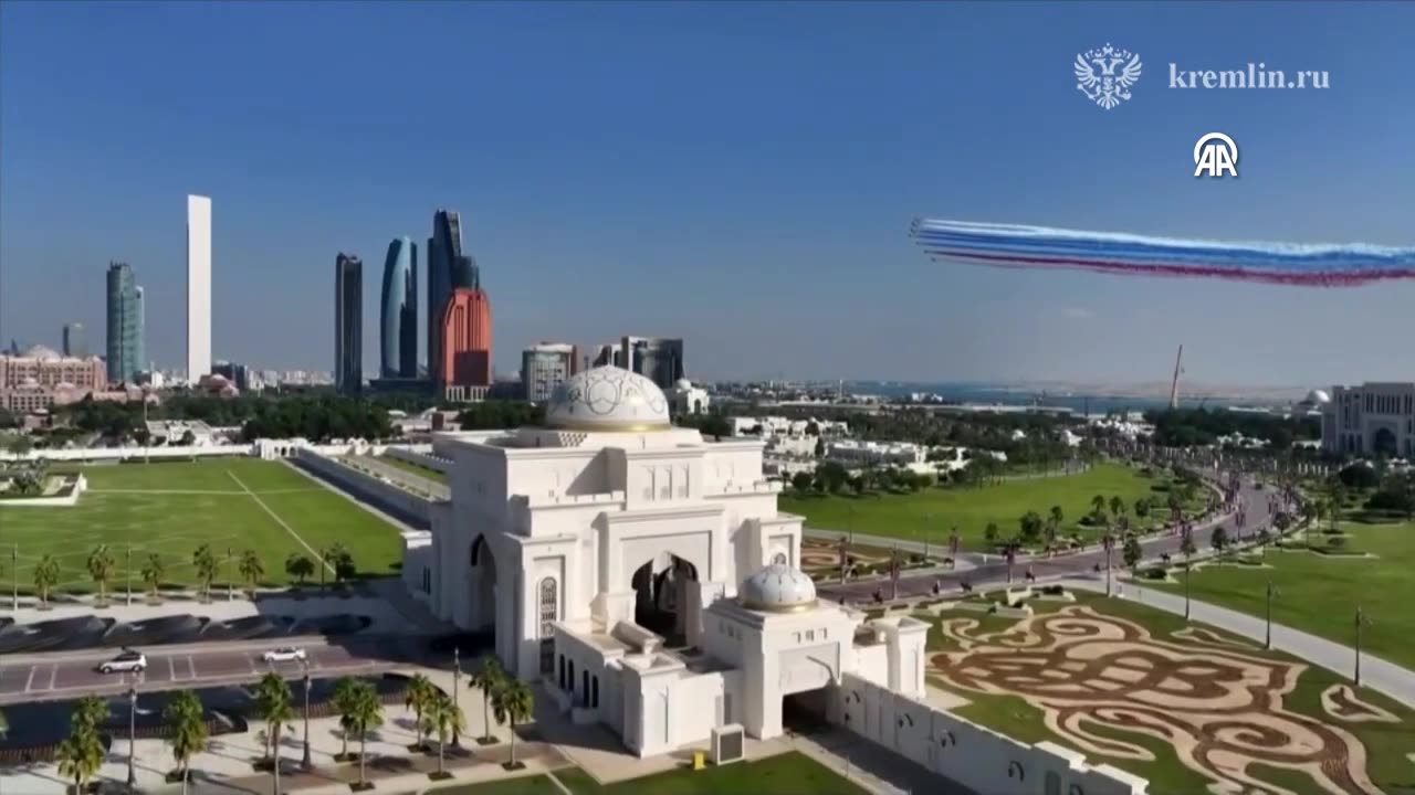 Russian President Putin welcomed with GRANDEUR in UAE