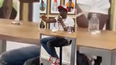 Bobby Shmurda singing “Last Last” by Burna Boy 😭😭