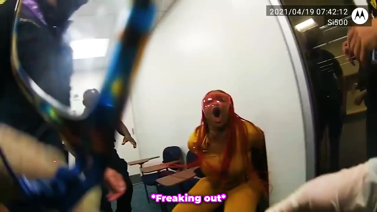 Sassy New Yorker Fights Airport Police