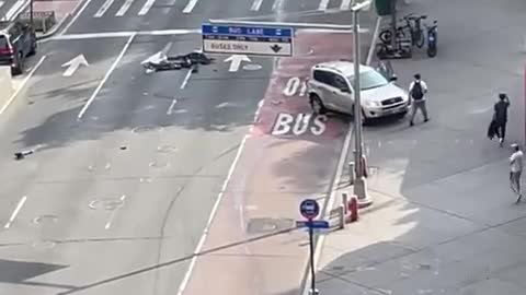 New York Car Chase and Robbery: Thrilling Watch