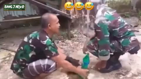 Funny Prank By Soldier 😅