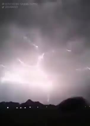 UNNATURAL LIGHTNING IN SAUDI ARABIA