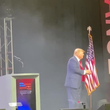 Bid Daddy at the close of #AmericanFreedomTour