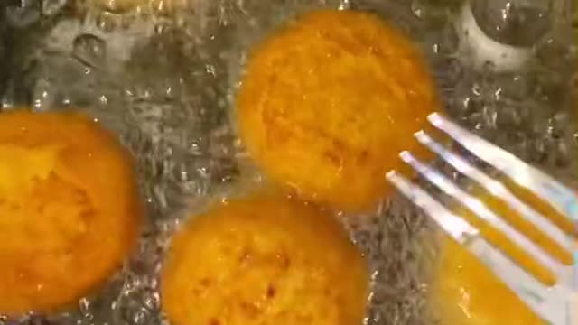 Potatoes#potatoesballs#fyp#yumi#yum#potatoesoftiktok#Potato#potatoballs