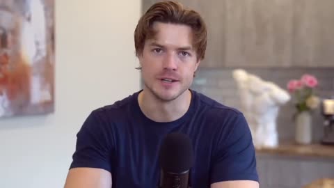How to Get Broad Shoulders (for skinny guys)