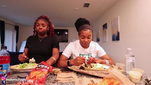 CHIPOTLE MUKBANG WITH MIKAYLA 🔥