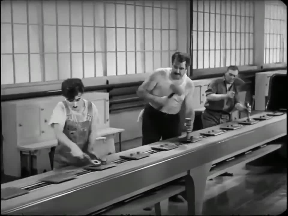 Try not to Laugh to Charlie Chaplin 😂😂😂