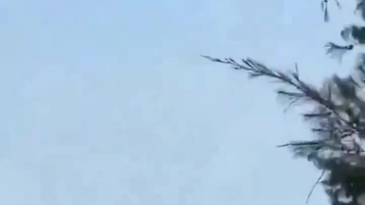 Chinese Naval advanced Type 071 landing ship (Longhushan/980 hull number) has caught on fire.