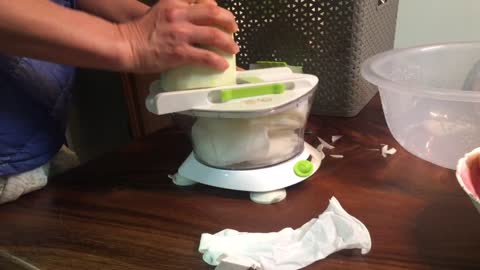 Chopping radish with automatic kitchen utensils