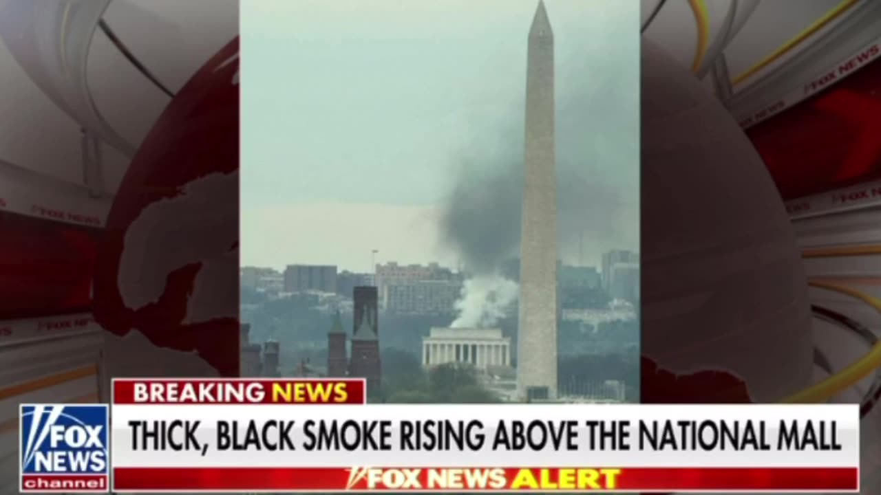 🚨 Thick black smoke rising above the National Mall in Washington DC