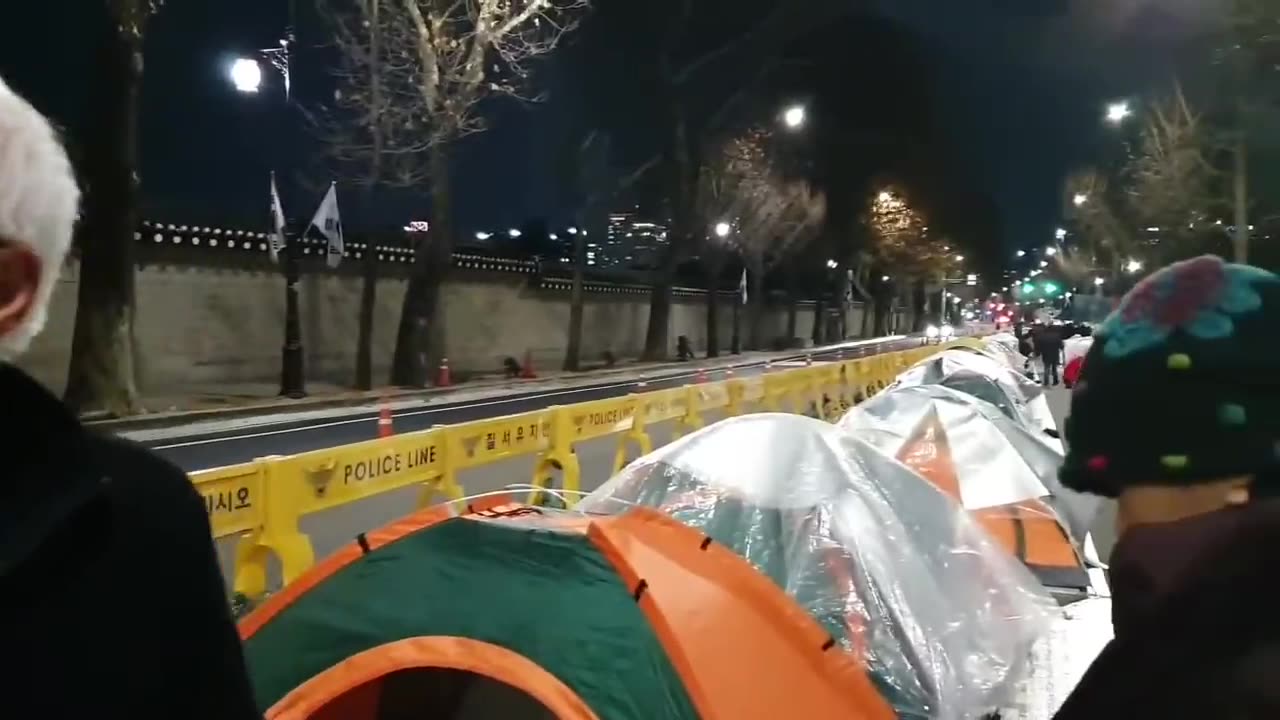 20191217_V3_S04(tifKZ73qXXw)최악의 경우를 예상하고 이자리에 나왔노라, 나의 사랑하는 아내와 함께