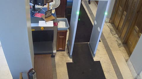 1017RSOB01DelAveADADoor_2021-01-06_13h39min56s783ms.mp4