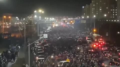 Kazakhstan-In Almaty, people do not give up - they moved up to Republic Square.