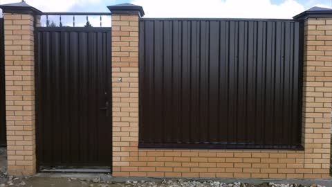 The Most beautiful fences are made of corrugated board.