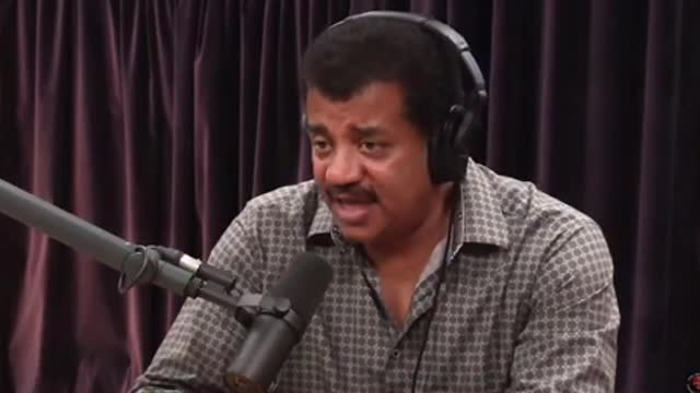 Neil deGrasse Tyson and Joe Rogan discuss teachers lacking enthusiasm