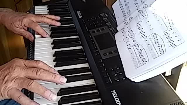 Sonate in G Major fingered by Douglas Bickford