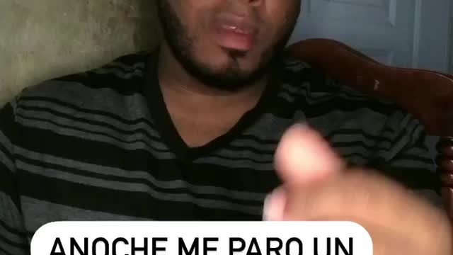 Anoche me paro un policía