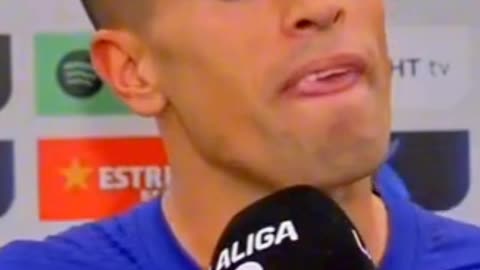 Cancelo weird moment goes viral 😱