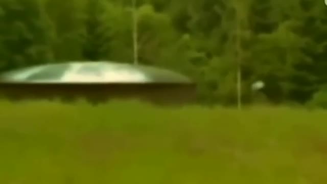 alien coming out of ufo