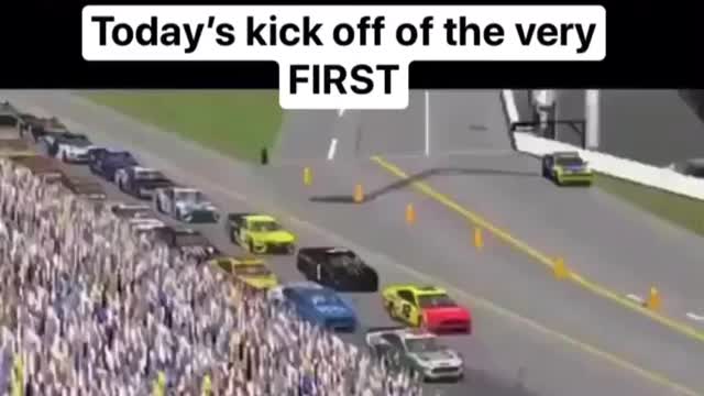 Start of the first NASCAR woman’s race!