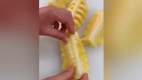 Cut Out A Nice Pineapple