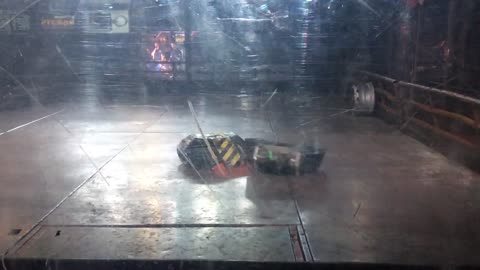 Extreme Robots Bolton 2019: Donald Thump & Gnasher Vs Ignition & Dead Bod