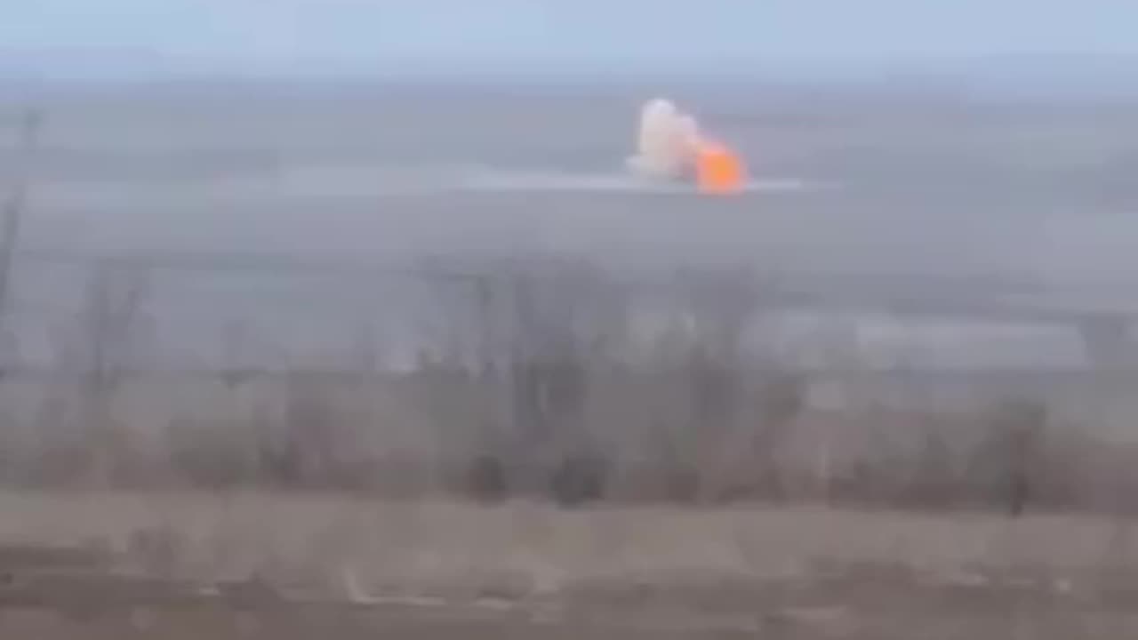 Ukrainians Using One Javelin to Fire Another(Incredible Footage)