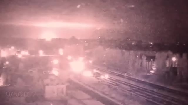 Russian volley tonight in Nikolaev, explosions and fires near the city