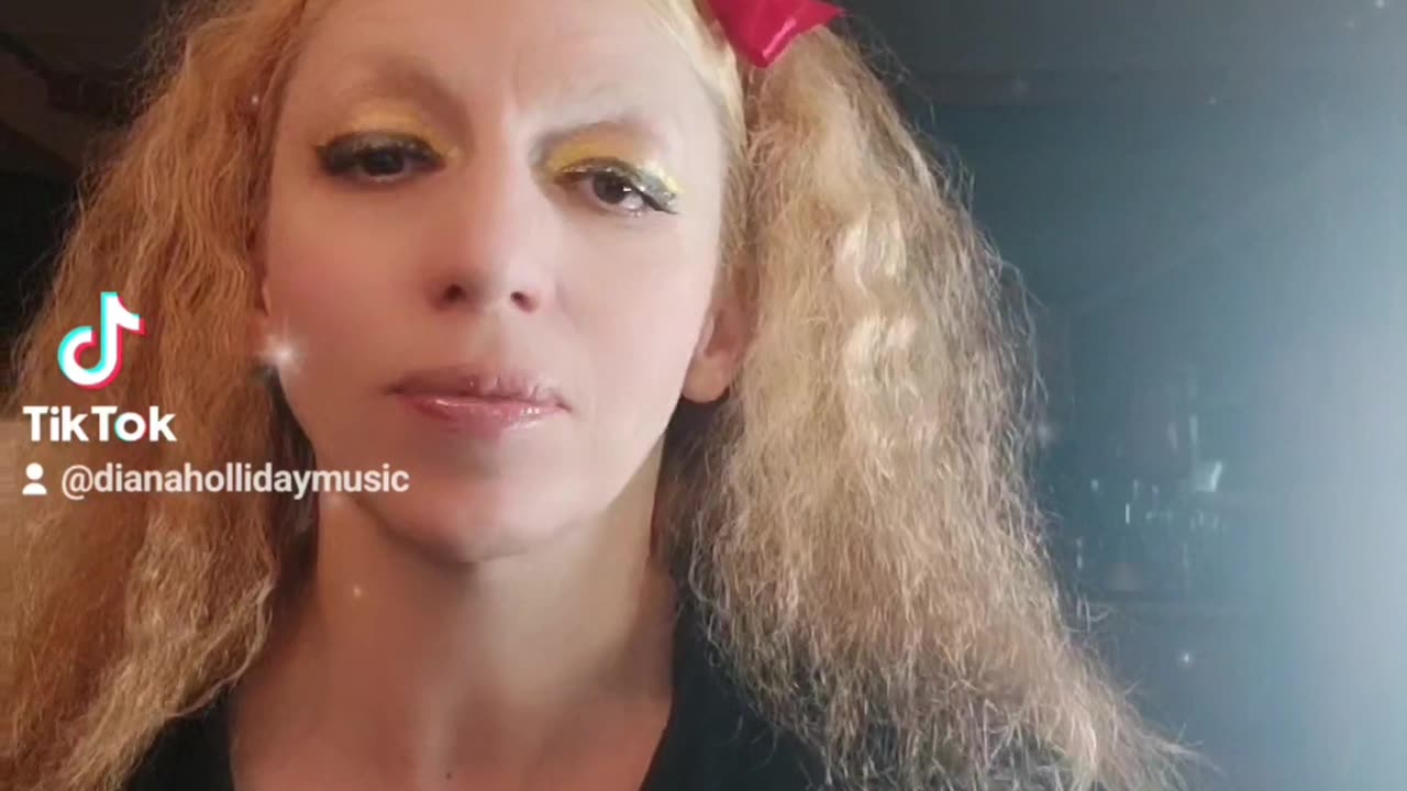 Do right woman, do right man (Cover), Vocals & Piano by Diana Holliday