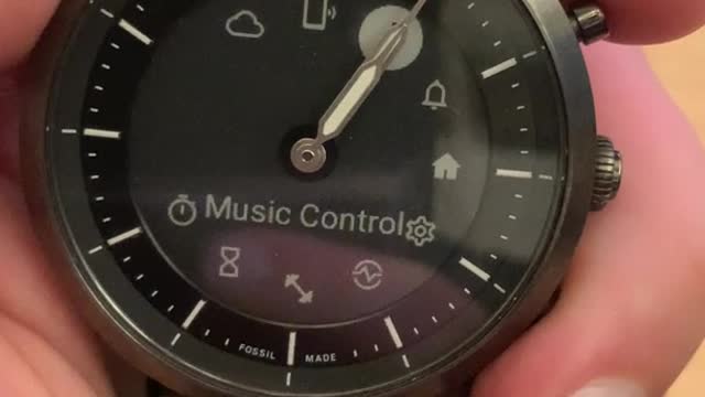 Can someone explain to me why the new in-watch interface..