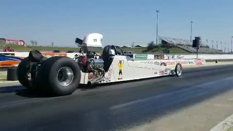 Hulkster Drag Racing